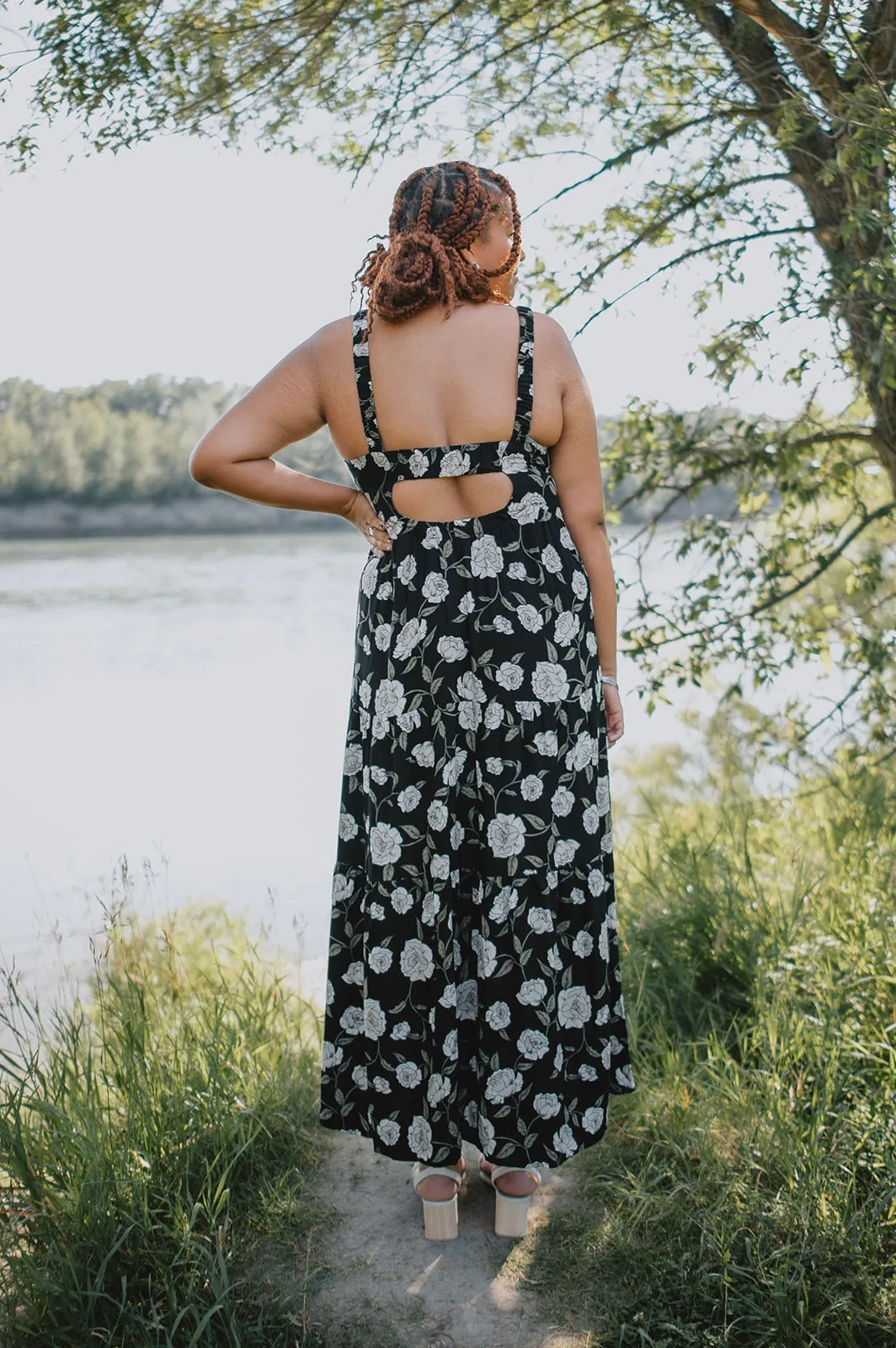 The Libbie Maxi Dress by Saltwater Luxe - Black Floral