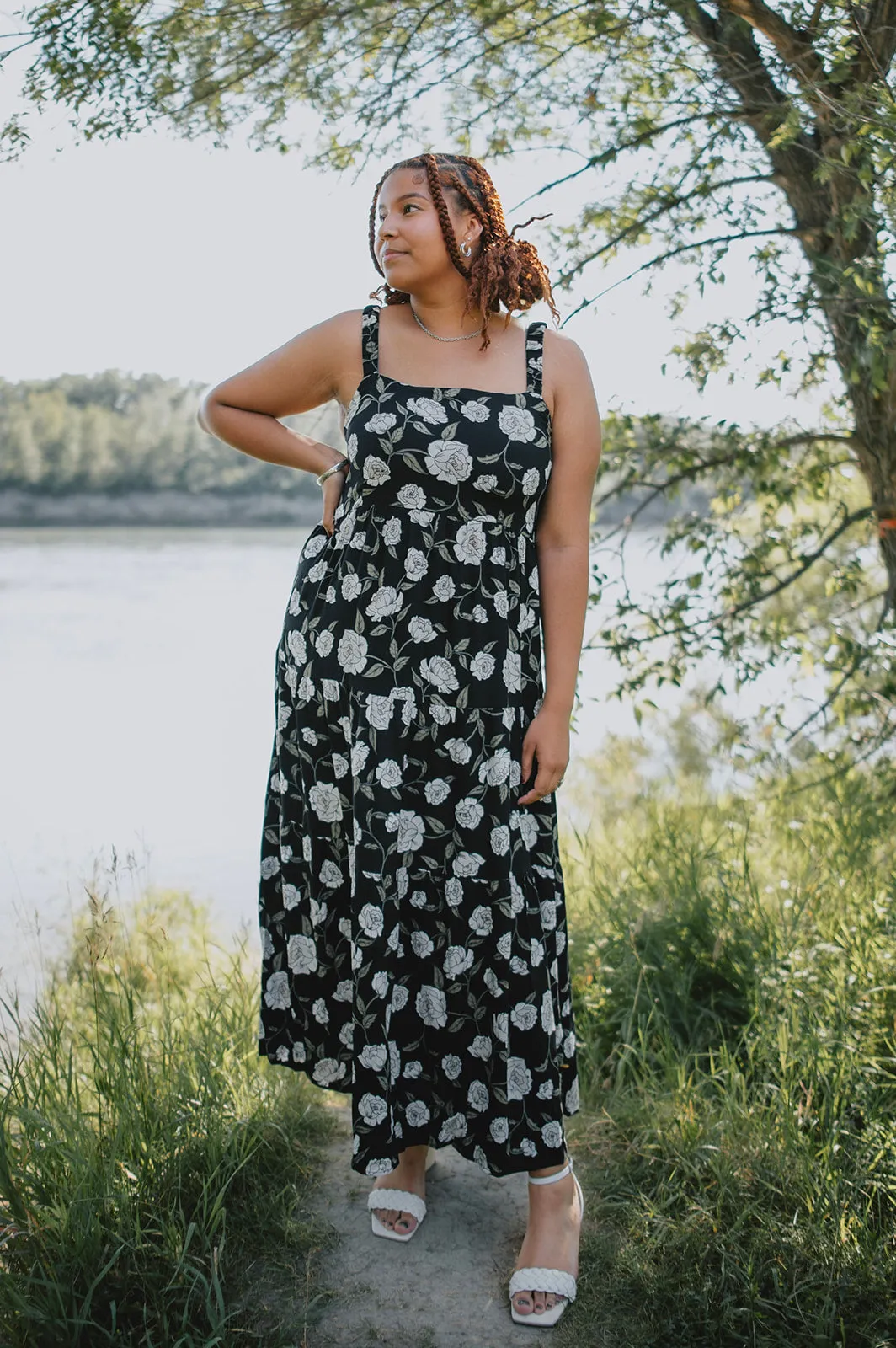 The Libbie Maxi Dress by Saltwater Luxe - Black Floral