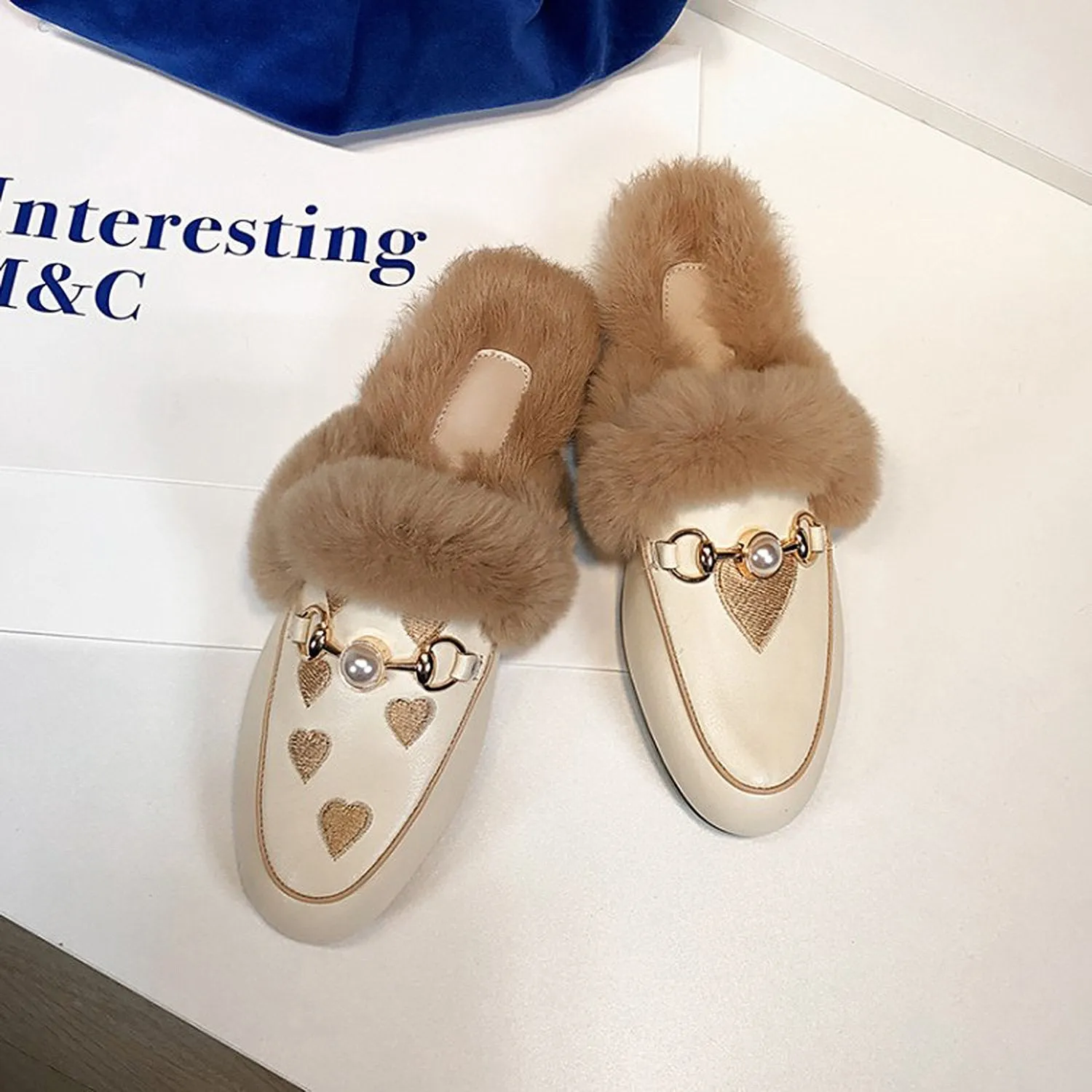 Women Embroidered Fur Pearl Buckle Slippers Mules Flat